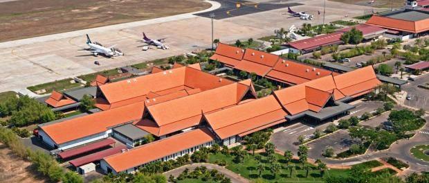 L’aéroport se compose de 2 terminaux, l’un de 700 M² et l’autre de 12.000 M²