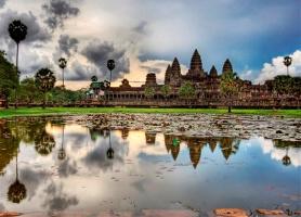 Angkor Wat est un temple religieux, le plus grand dans le monde